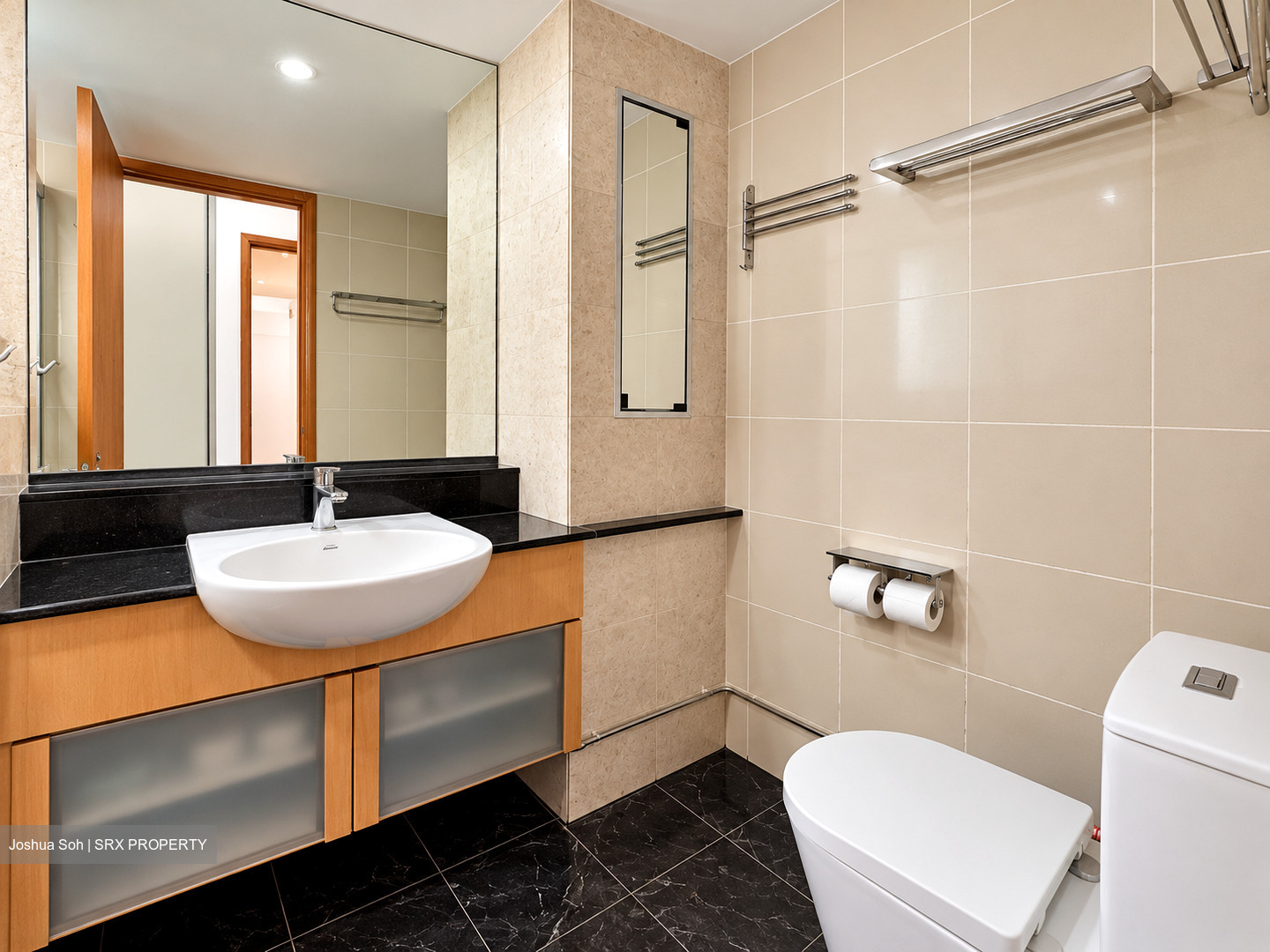 Lilydale (D27), Condominium #636053921